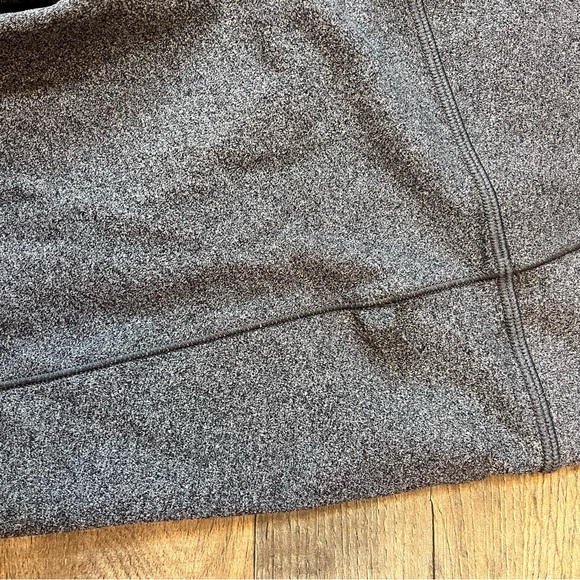 Athleta Charcoal Gray Salutation Stash Pocket II 7/8 Tight Leggings - Picture 8 of 9